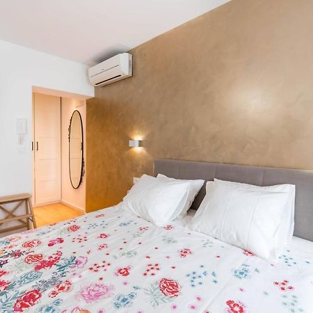 Sweet Apartment Ровин Екстериор снимка